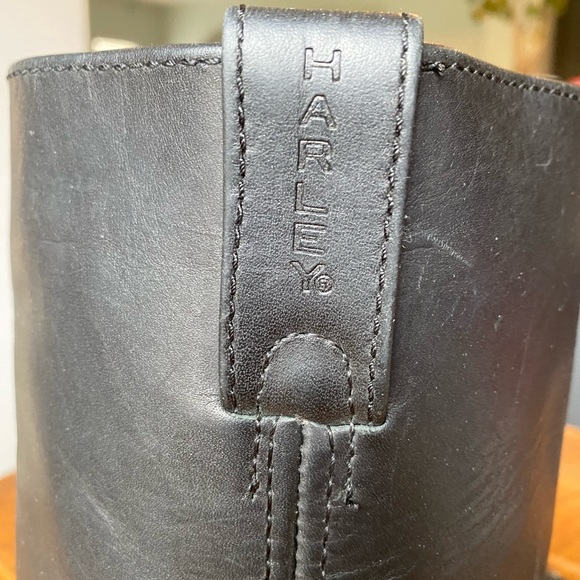 Harley Davidson leather riding boots. Minor scuffs on toe area. - Picture 9 of 10